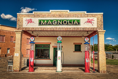 Moving to California from the Midwest? Make it an adventure! Magnolia Gas Station